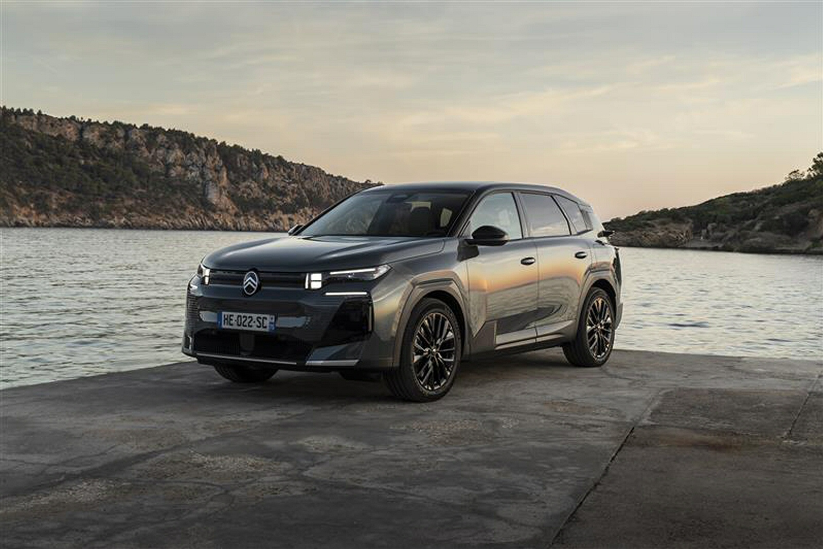 New Citroen e-C5 Aircross Long Range + Review - Image 1