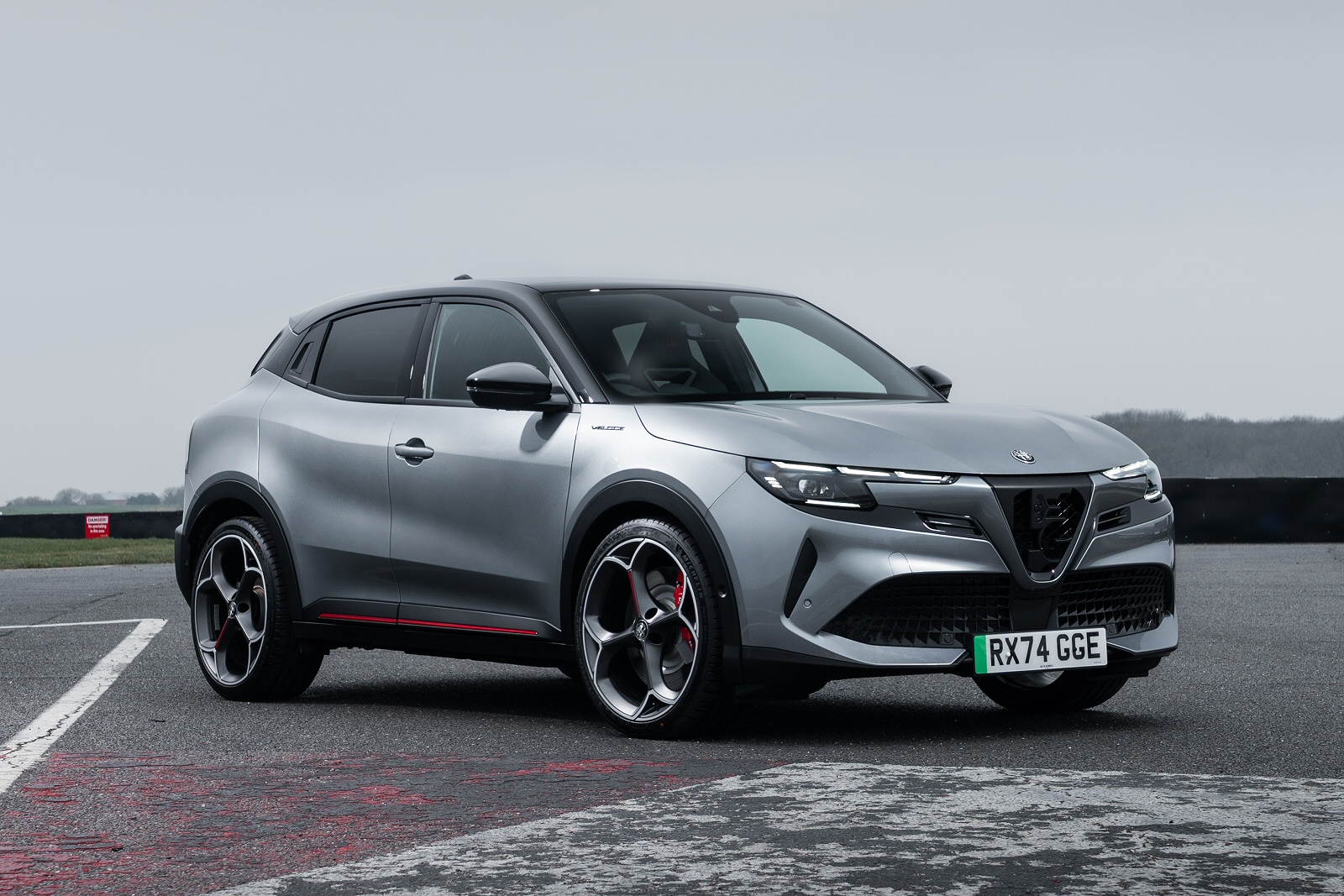 New Alfa Romeo Junior Elettrica 280 Veloce + Review - Image 1