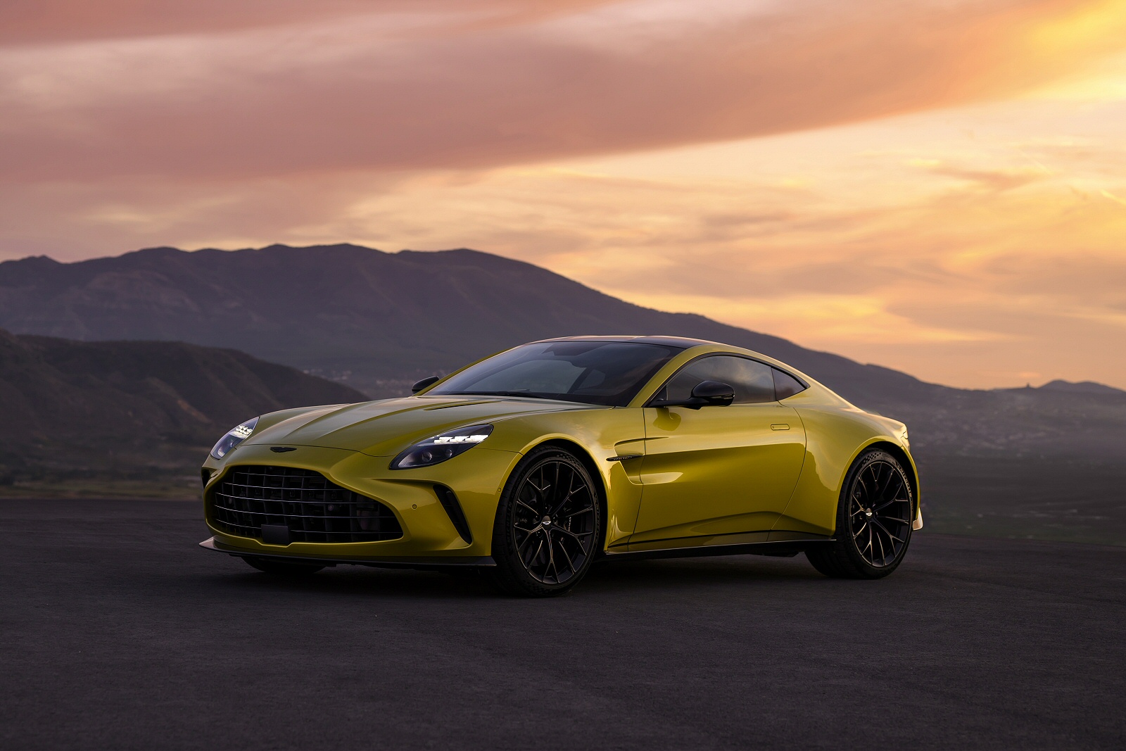 New Aston Martin Vantage + Review - Image 1