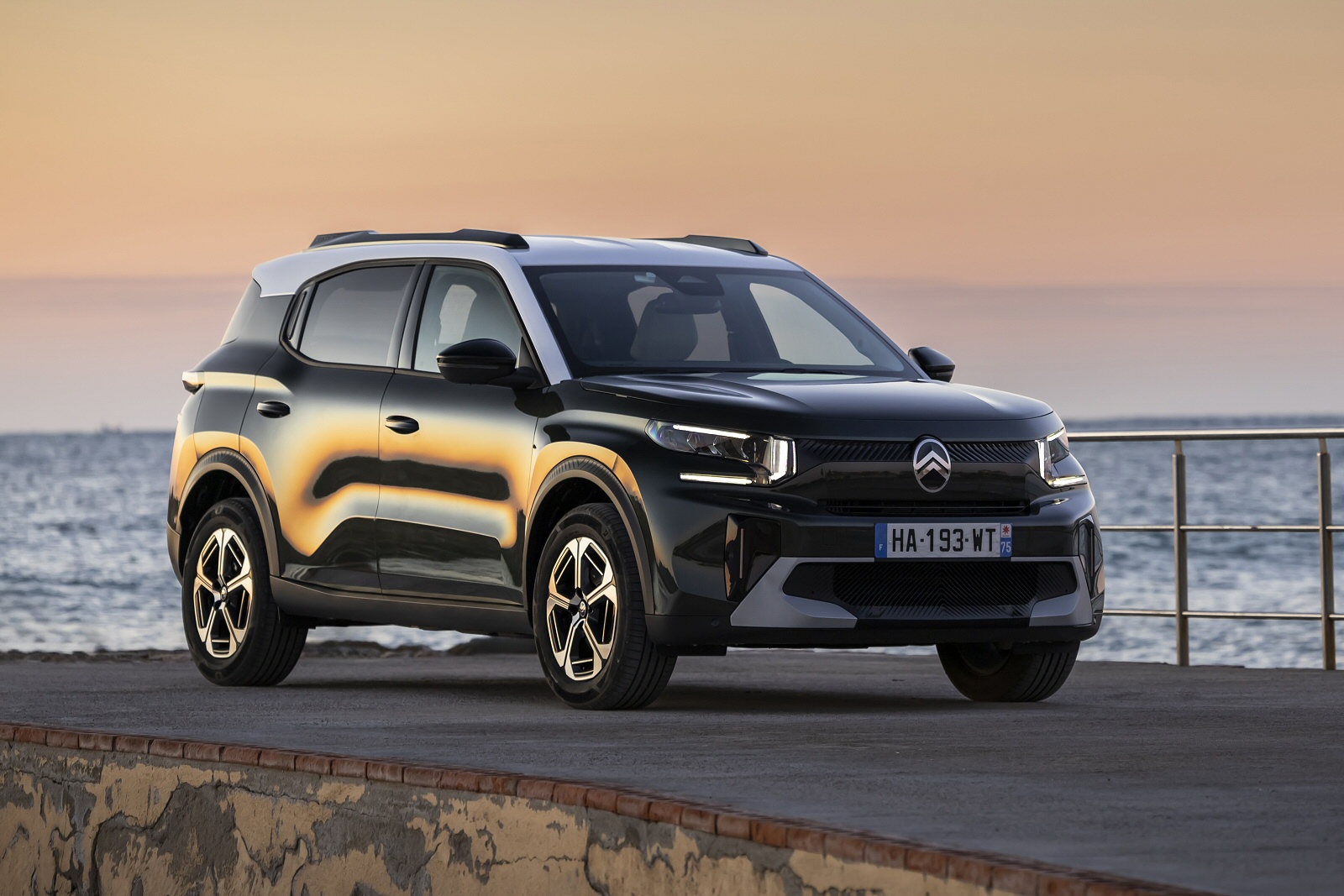 New Citroen C3 Aircross Hybrid 136 e-DSC6 + Review - Image 1