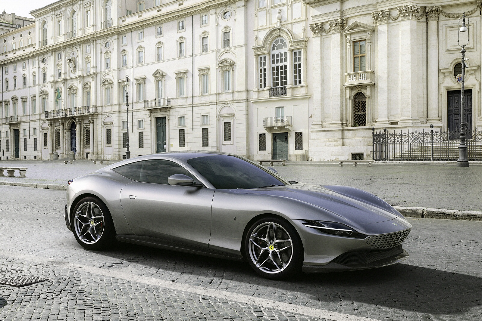 New Ferrari Roma + Review - Image 1