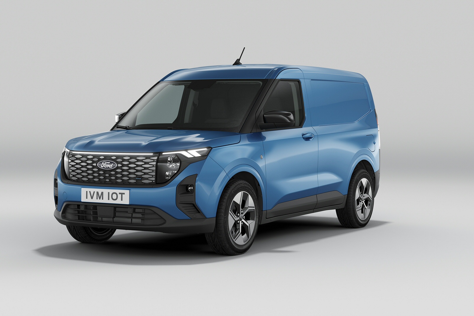 New Ford E-Transit Courier + Review - Image 1