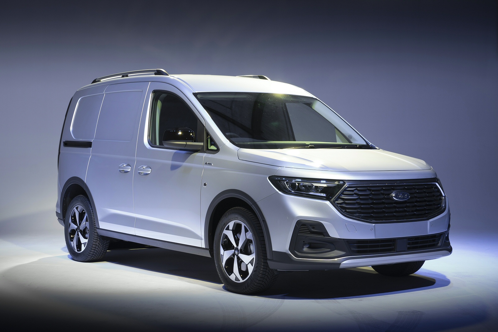New Ford Transit Connect Plug-in Hybrid + Review - Image 1