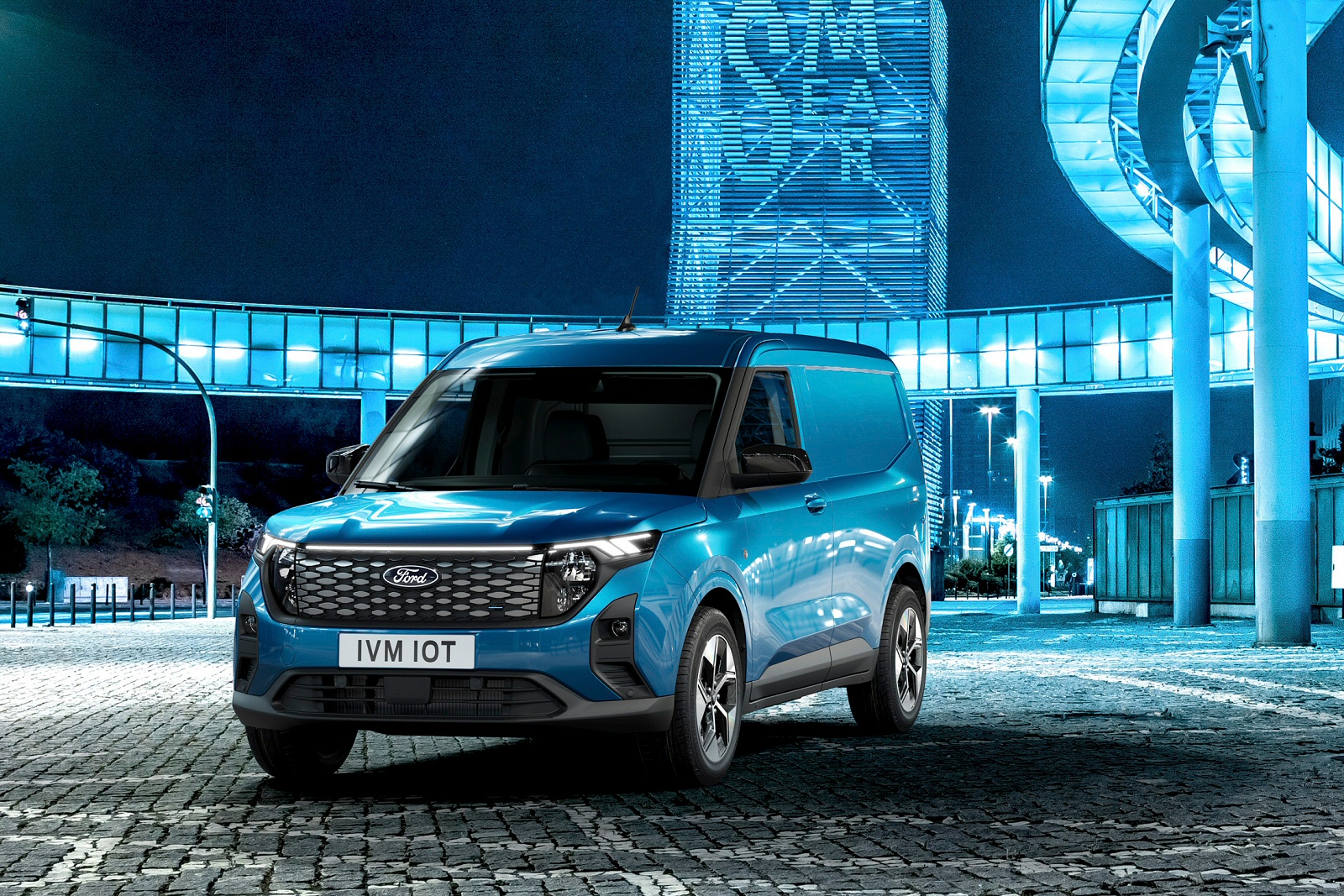 New Ford Transit Courier + Review - Image 1