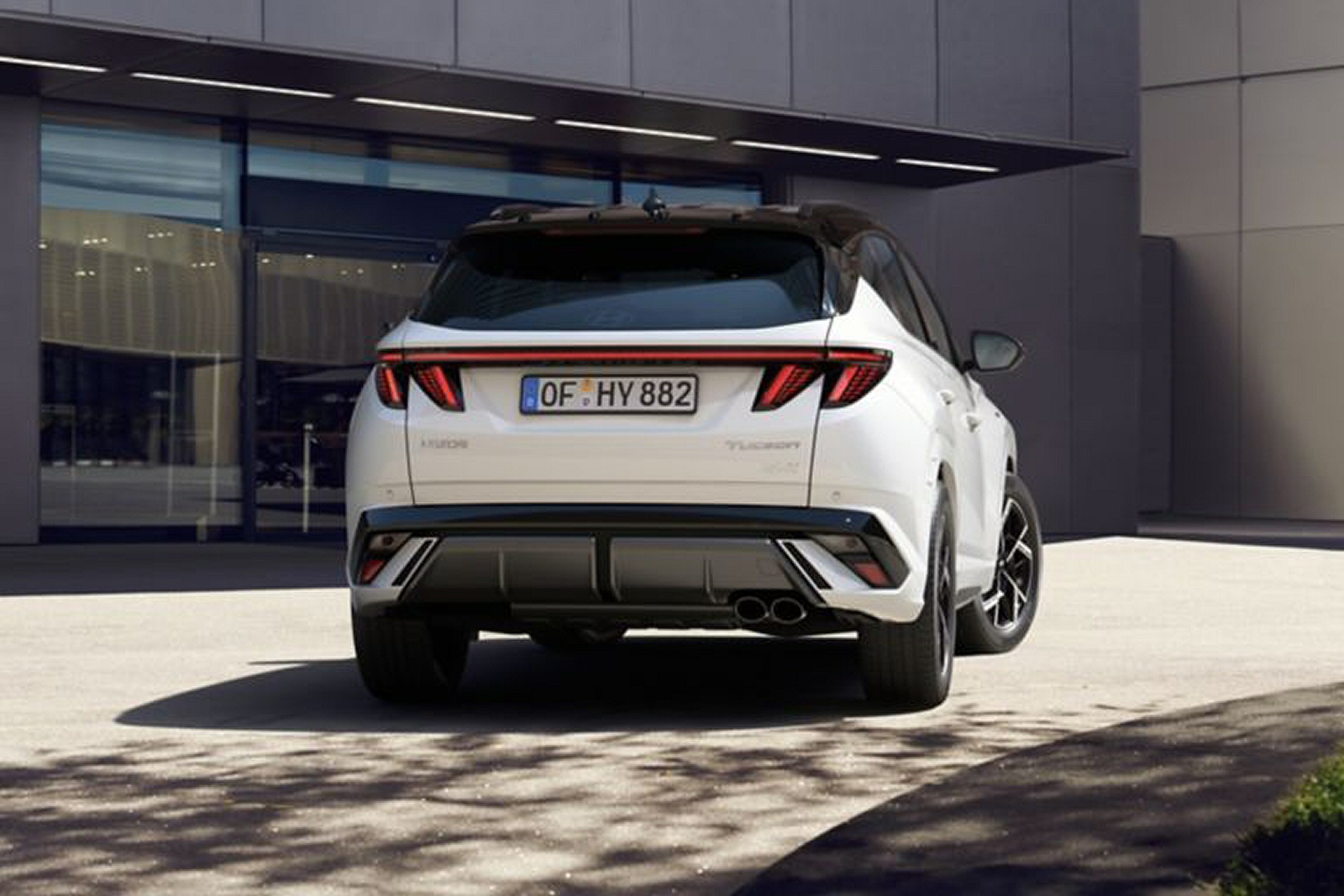 New Hyundai Tucson Hybrid HEV + Review - Image 1