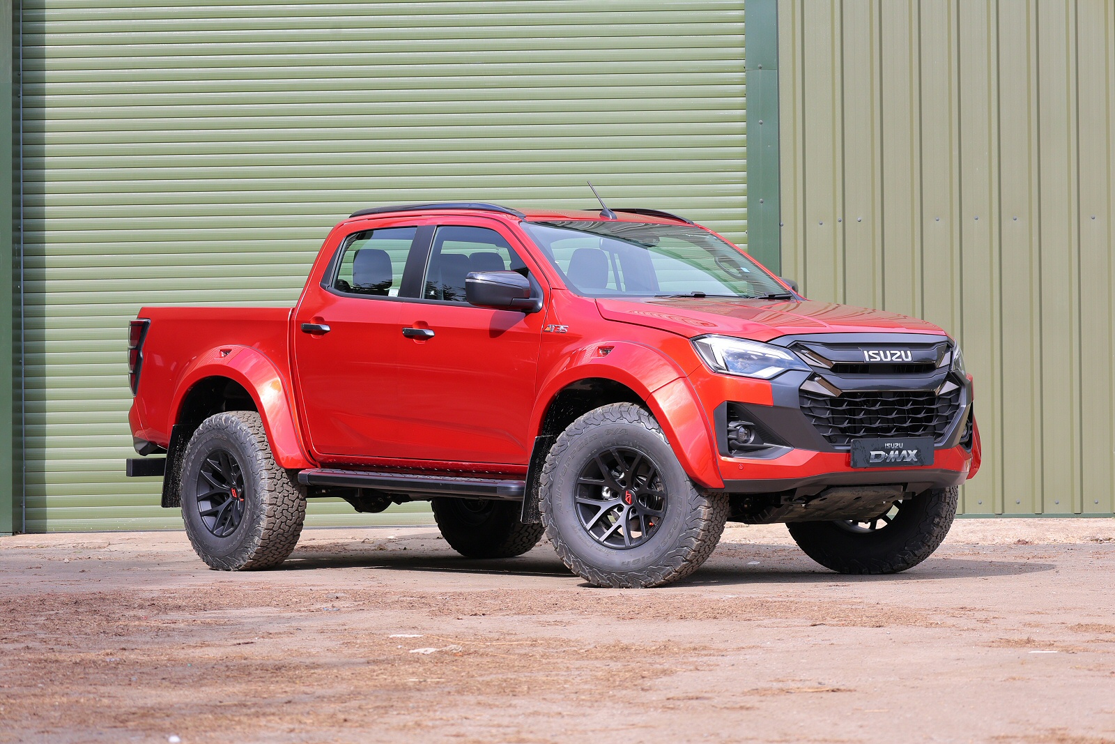 New Isuzu D-Max Arctic Trucks AT35 + Review - Image 1