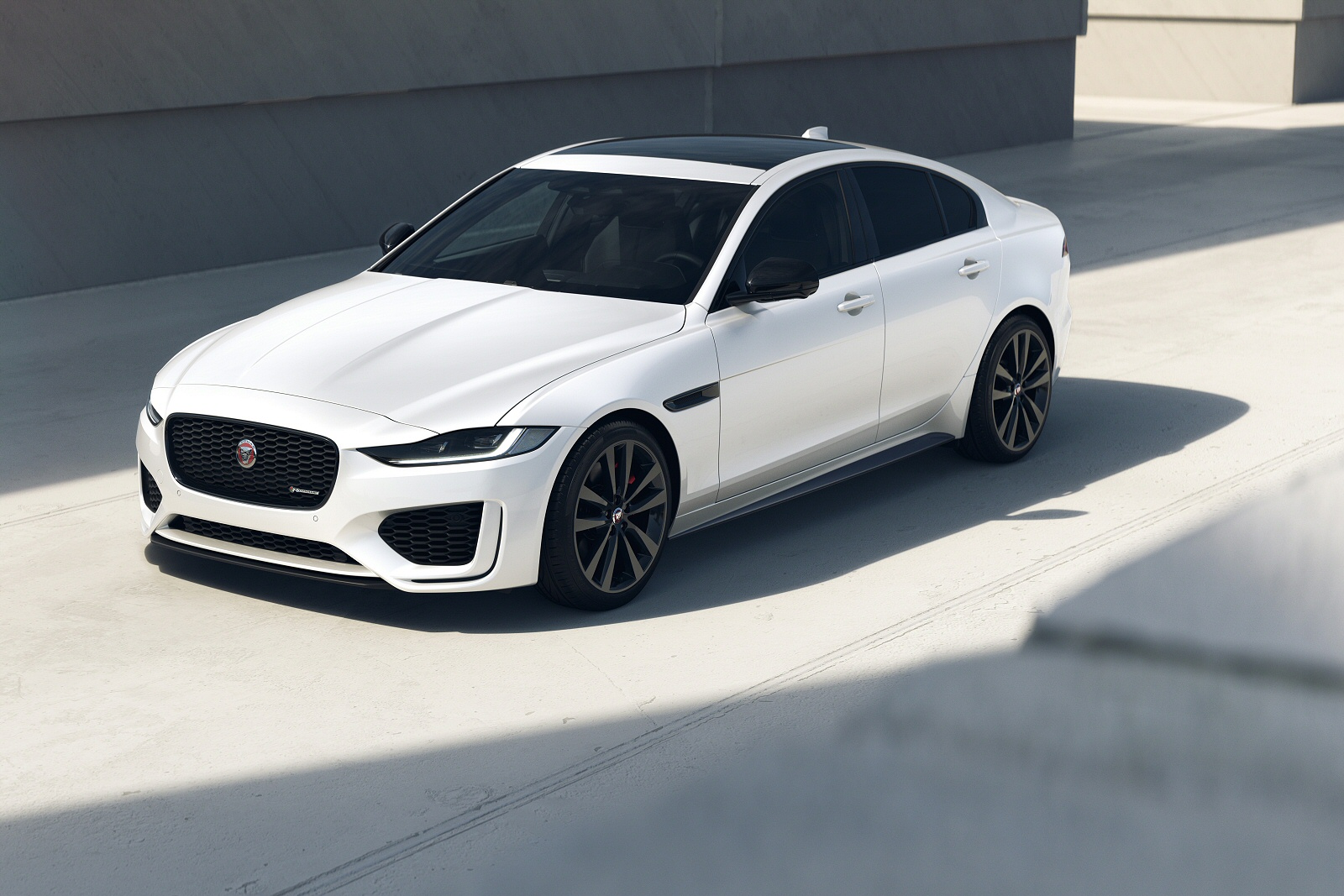 New Jaguar XE + Review - Image 1
