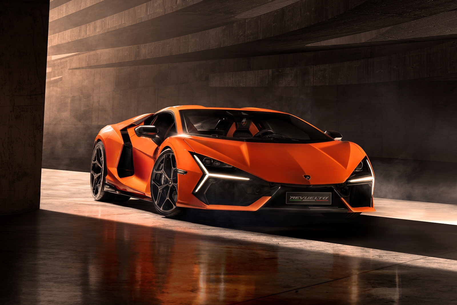 New Lamborghini Revuelto + Review - Image 1
