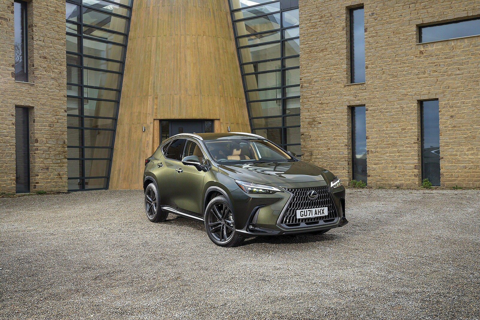 New Lexus NX 450h+ + Review - Image 1