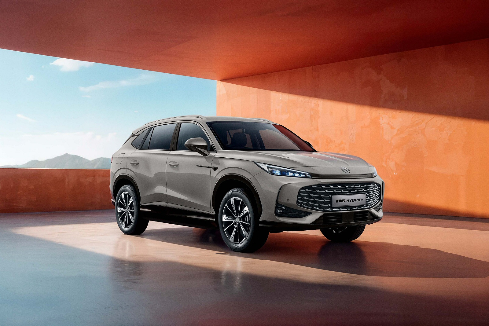 New MG HS Hybrid+ + Review - Image 1