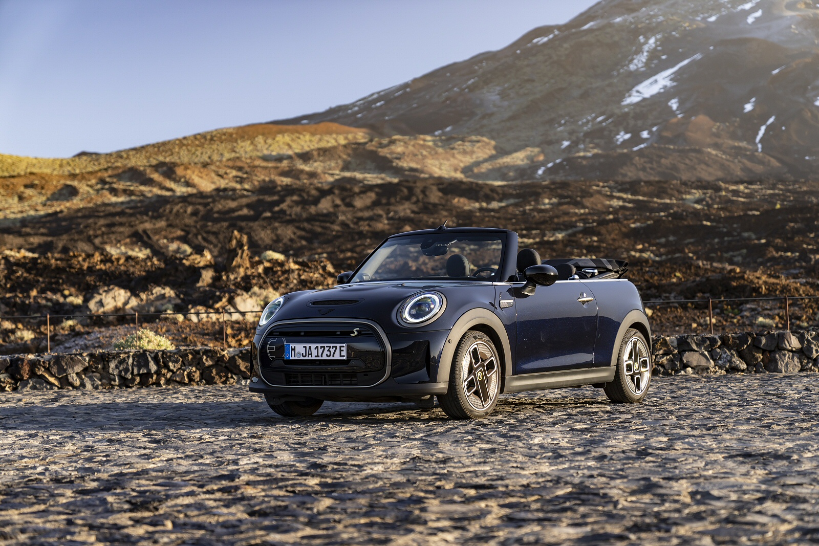 New MINI Convertible Electric [F57] + Review - Image 1