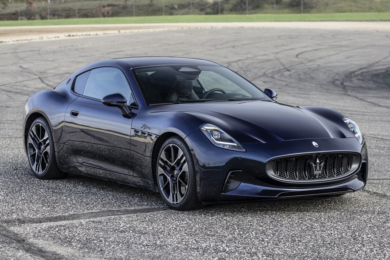 New Maserati GranTurismo Folgore + Review - Image 1