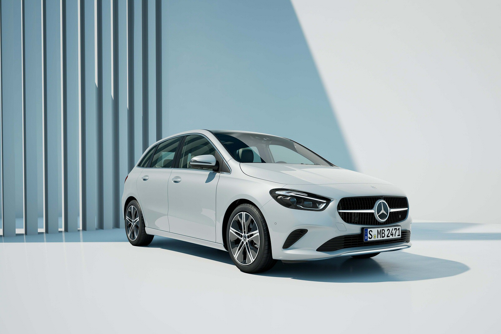 New Mercedes-Benz B-Class + Review - Image 1