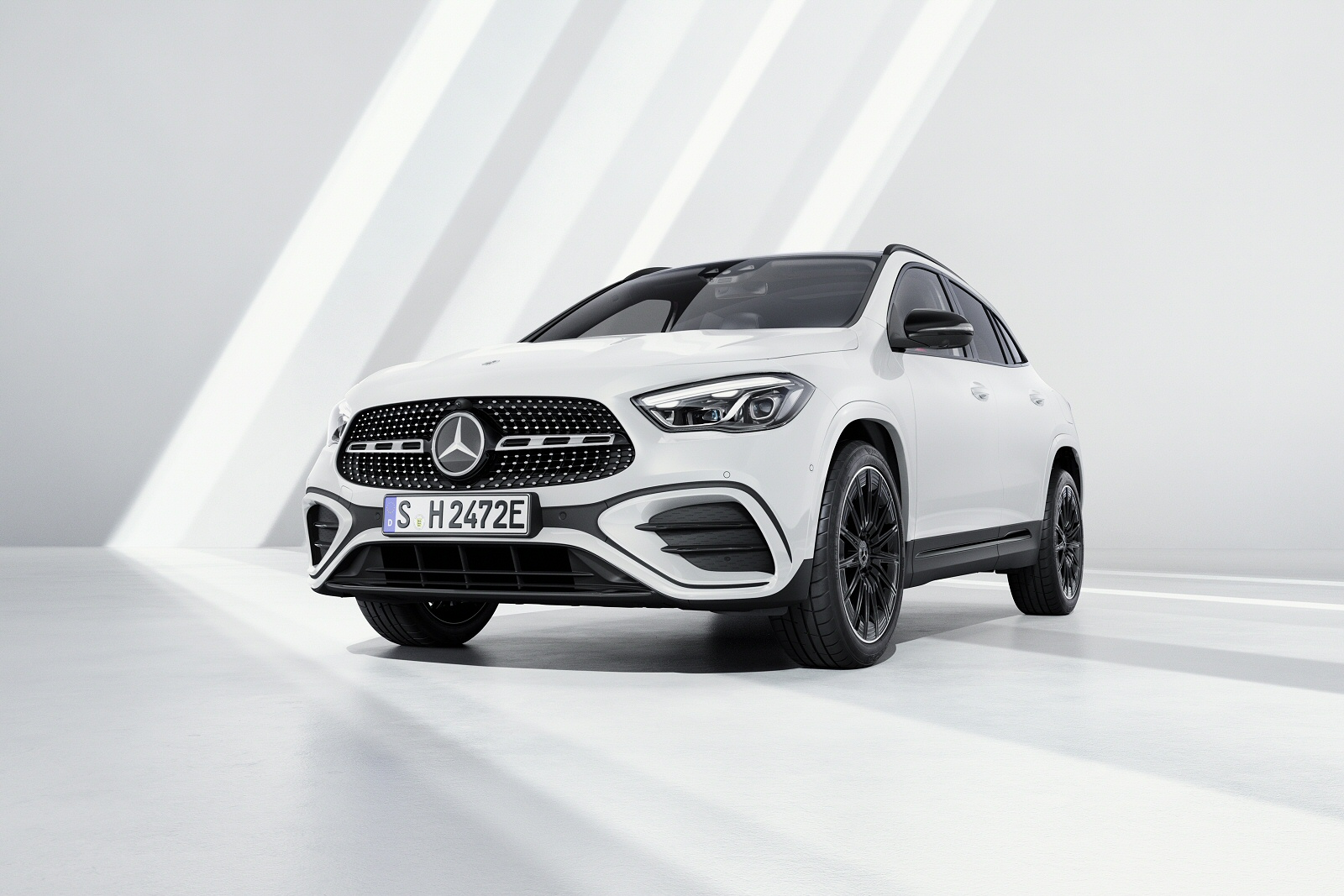 New Mercedes-Benz GLA + Review - Image 1
