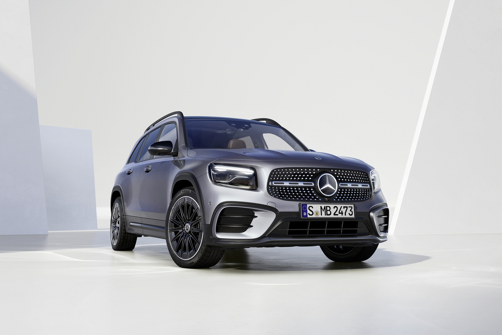 New Mercedes-Benz GLB + Review - Image 1