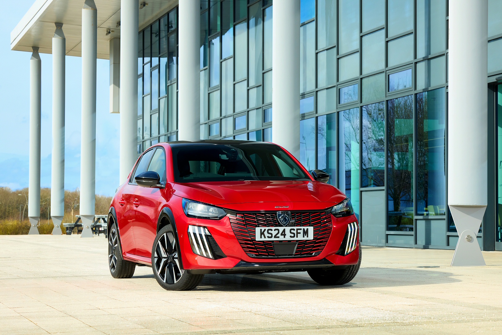 New Peugeot 208 Hybrid e-DSC6 + Review - Image 1