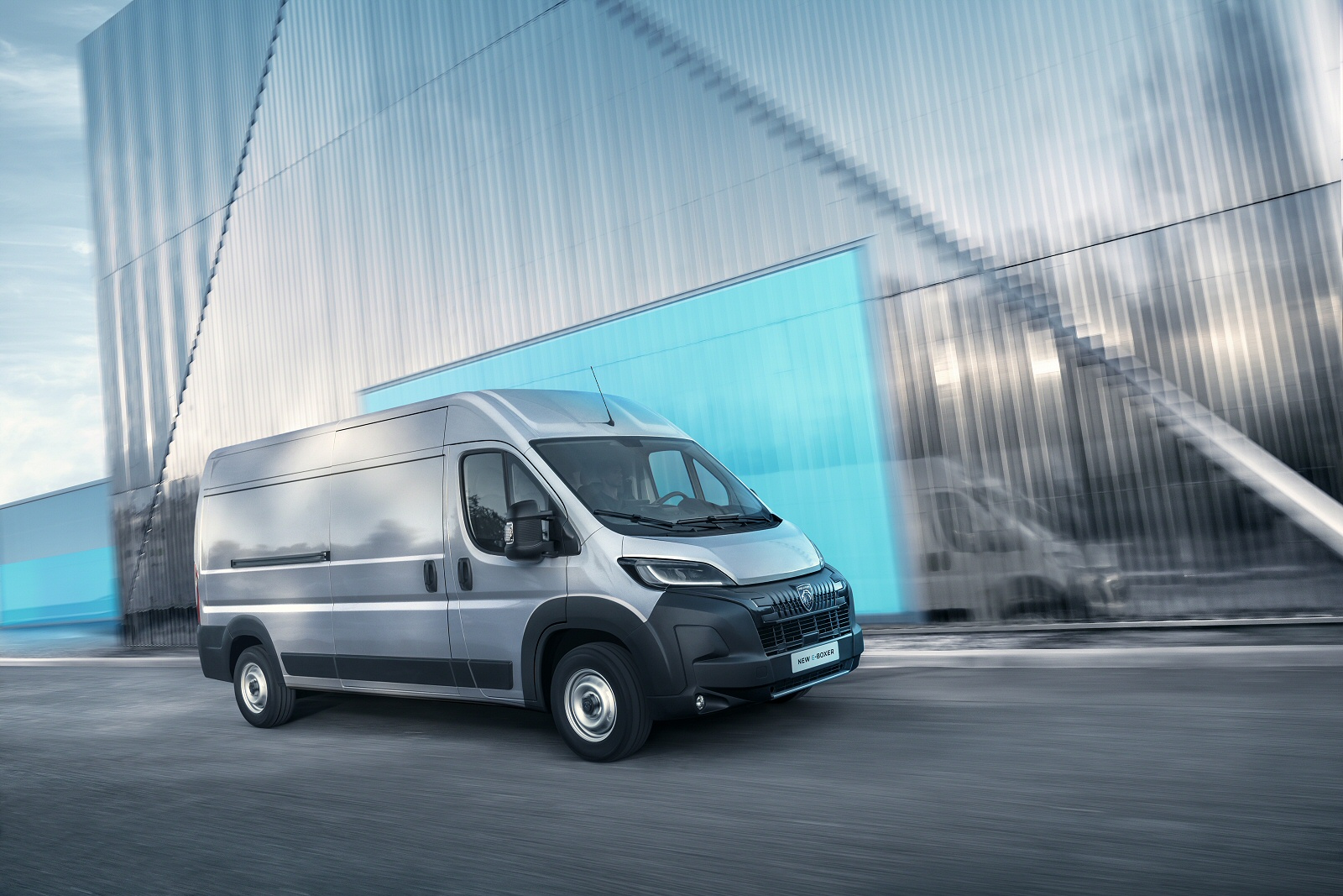 New Peugeot Boxer + Review - Image 1