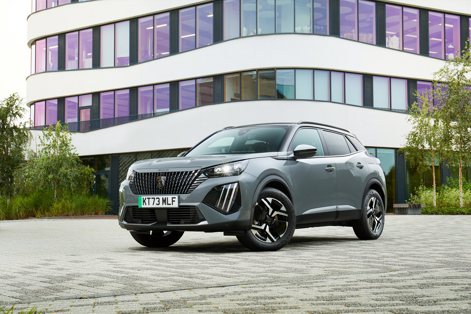 New Peugeot 2008 Hybrid 145 e-DSC6 + Review - Image 1