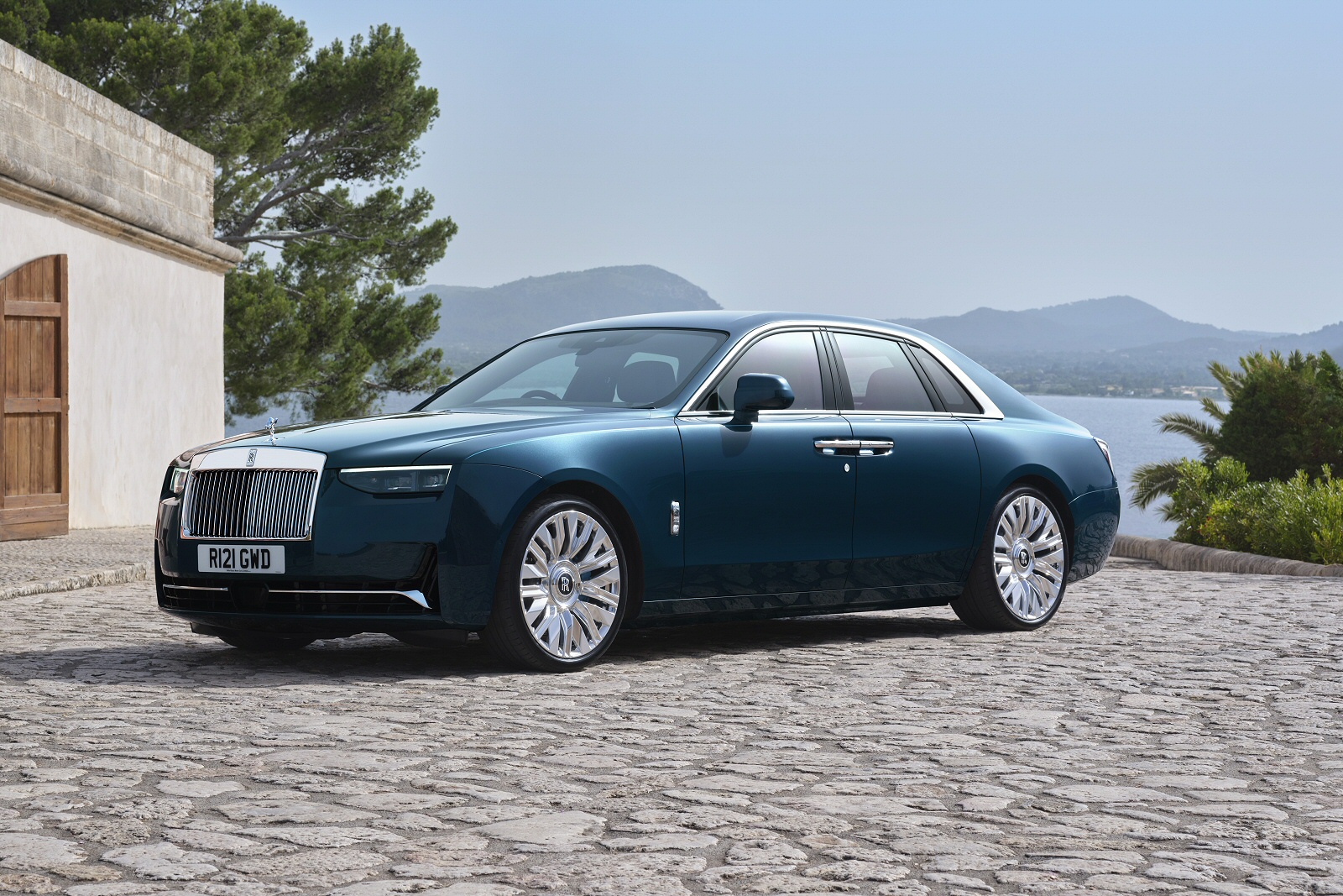 New Rolls-Royce Ghost Series II + Review - Image 1