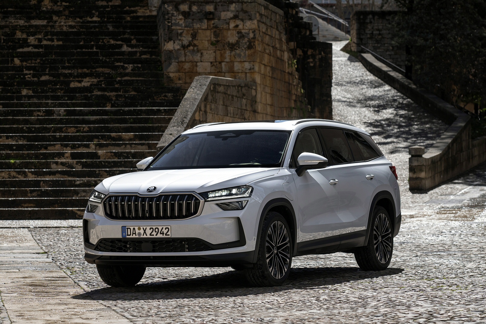 New Skoda Kodiaq 1.5 TSI iV + Review - Image 1