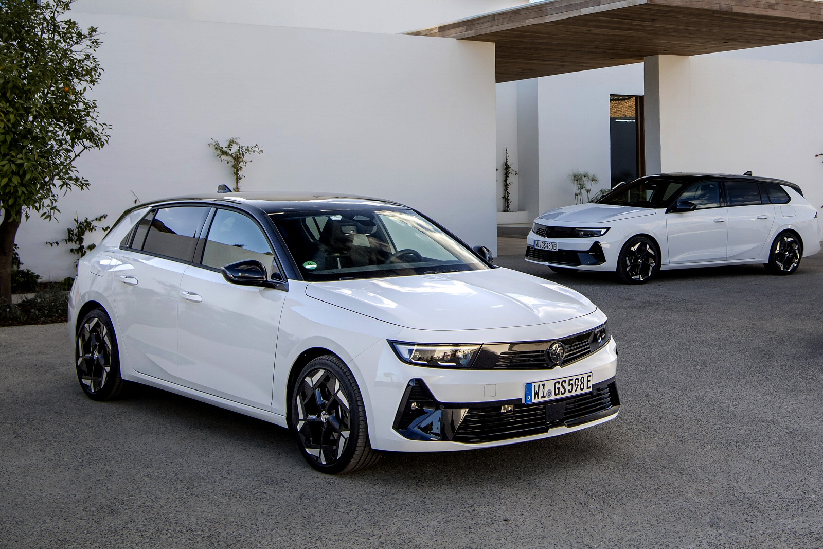 New Vauxhall Astra GSe + Review - Image 1