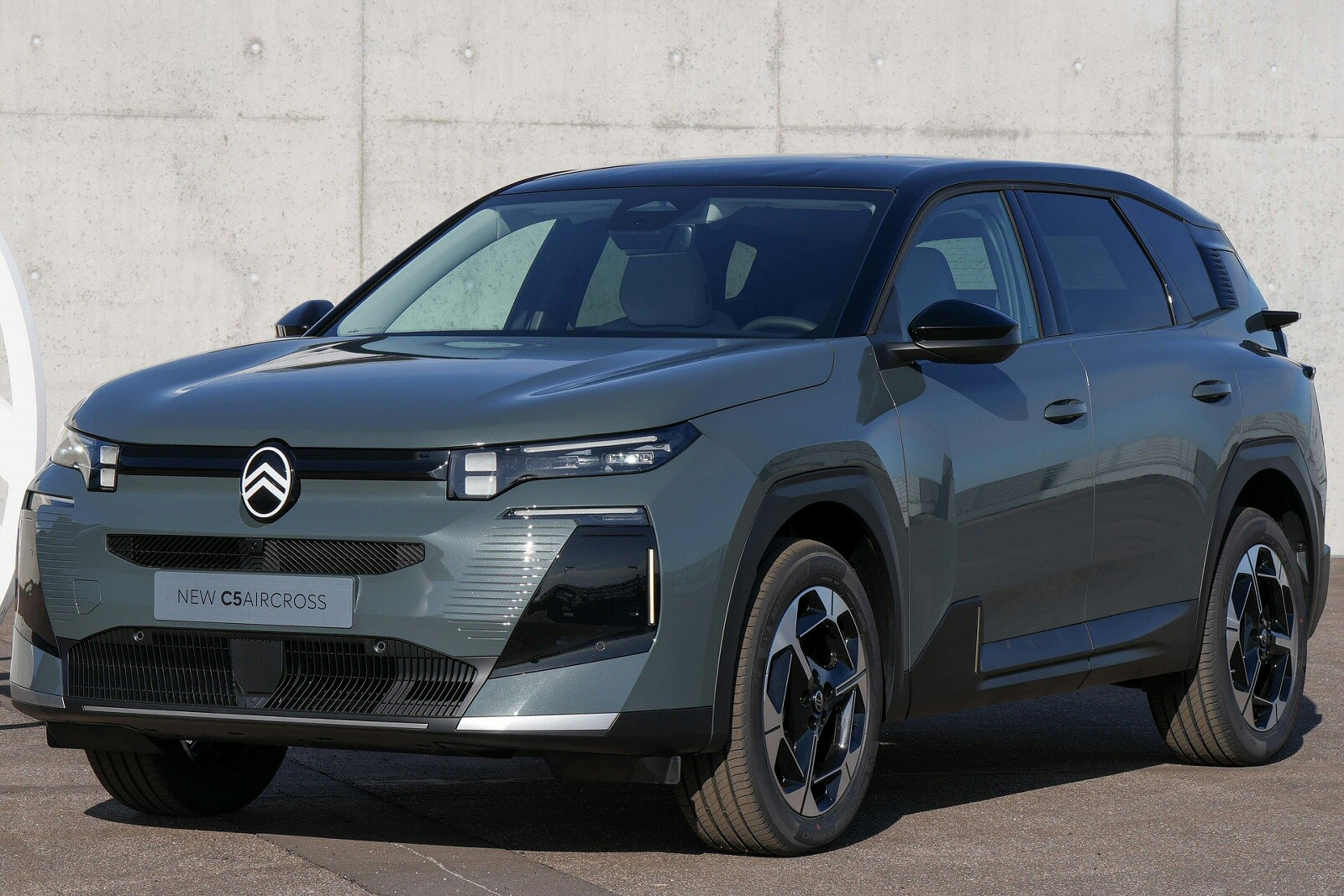 New Citroen e-C5 Aircross Long Range + Review - Image 1