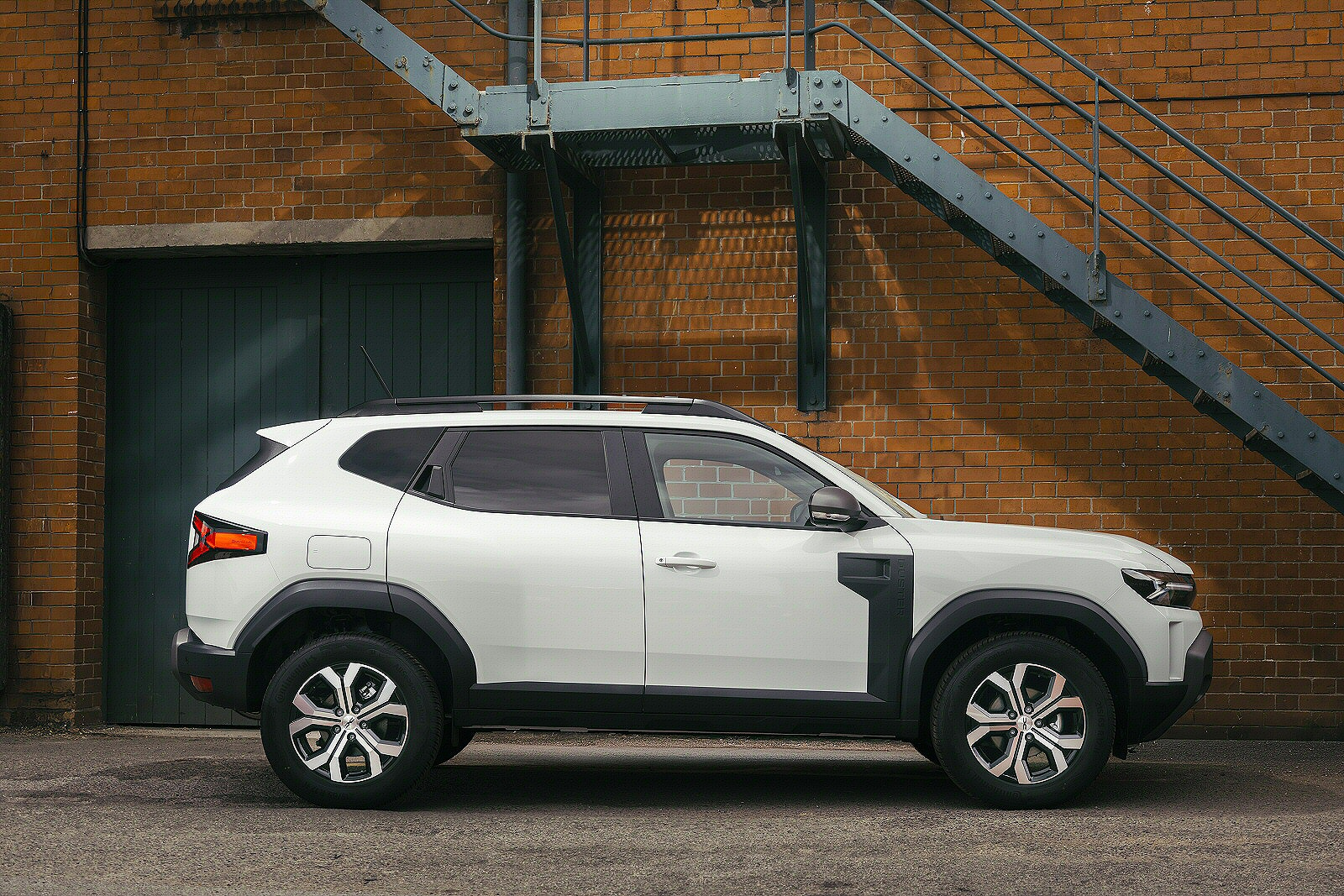 New Dacia Duster Cargo + Review - Image 1
