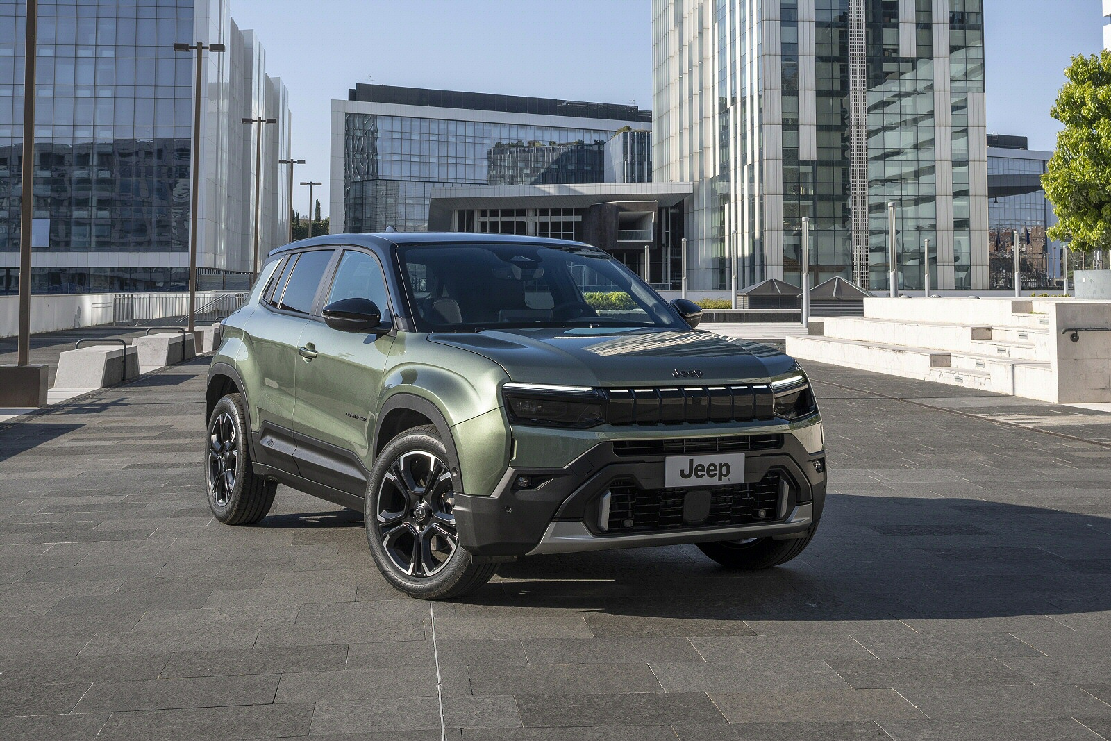 New Jeep Avenger e-Hybrid + Review - Image 1