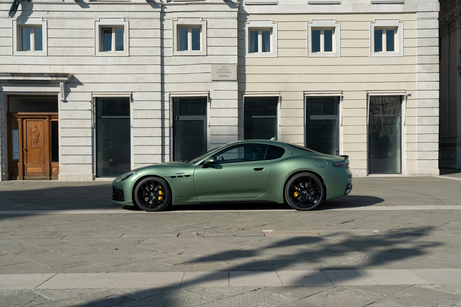 New Maserati GranTurismo + Review - Image 1