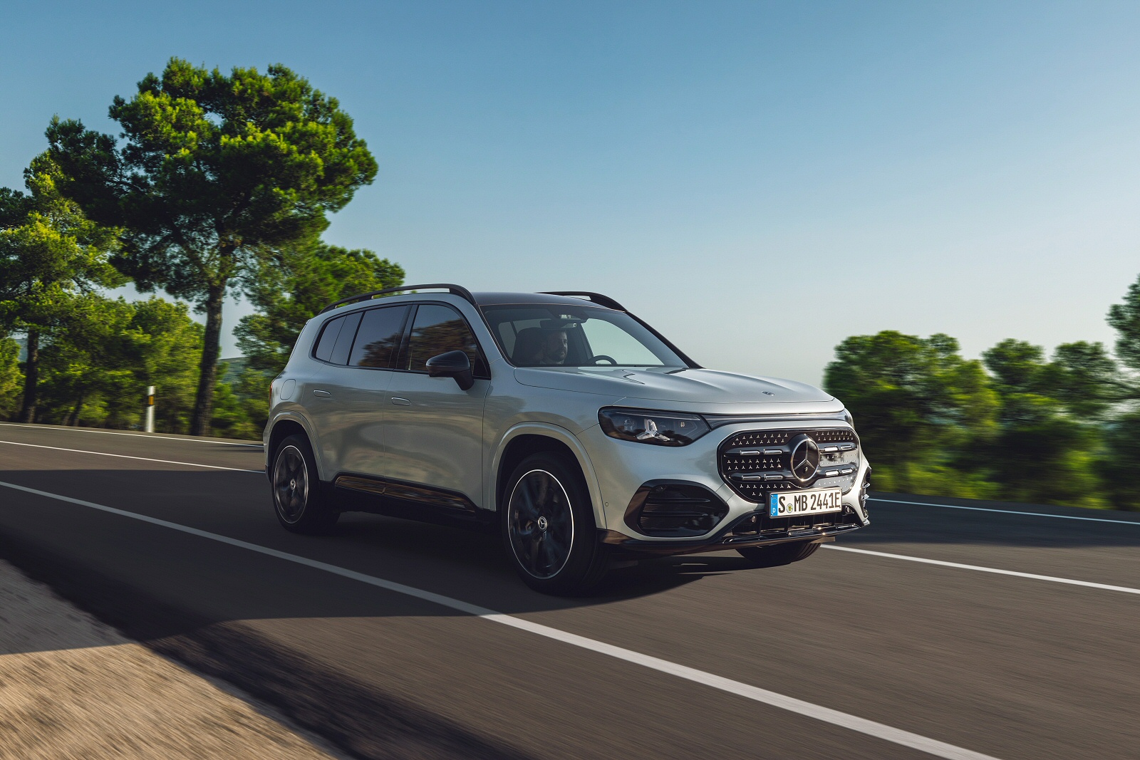 New Mercedes-Benz GLB + Review - Image 1