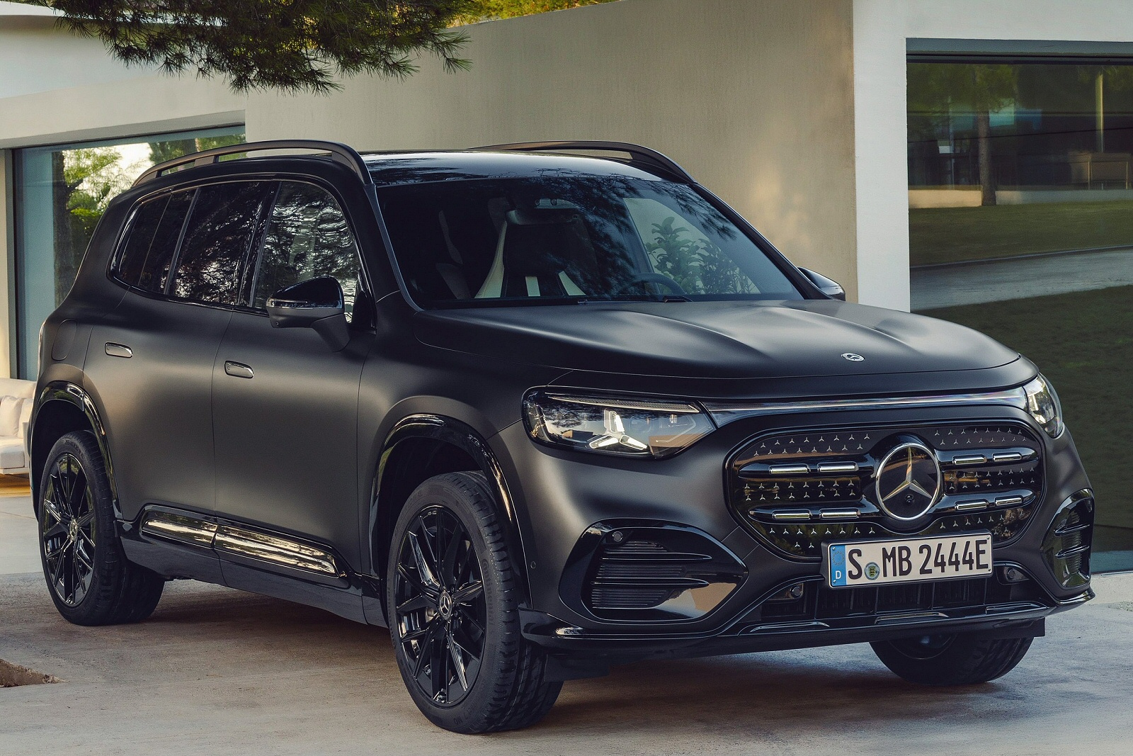 New Mercedes-Benz GLB Electric + Review - Image 1