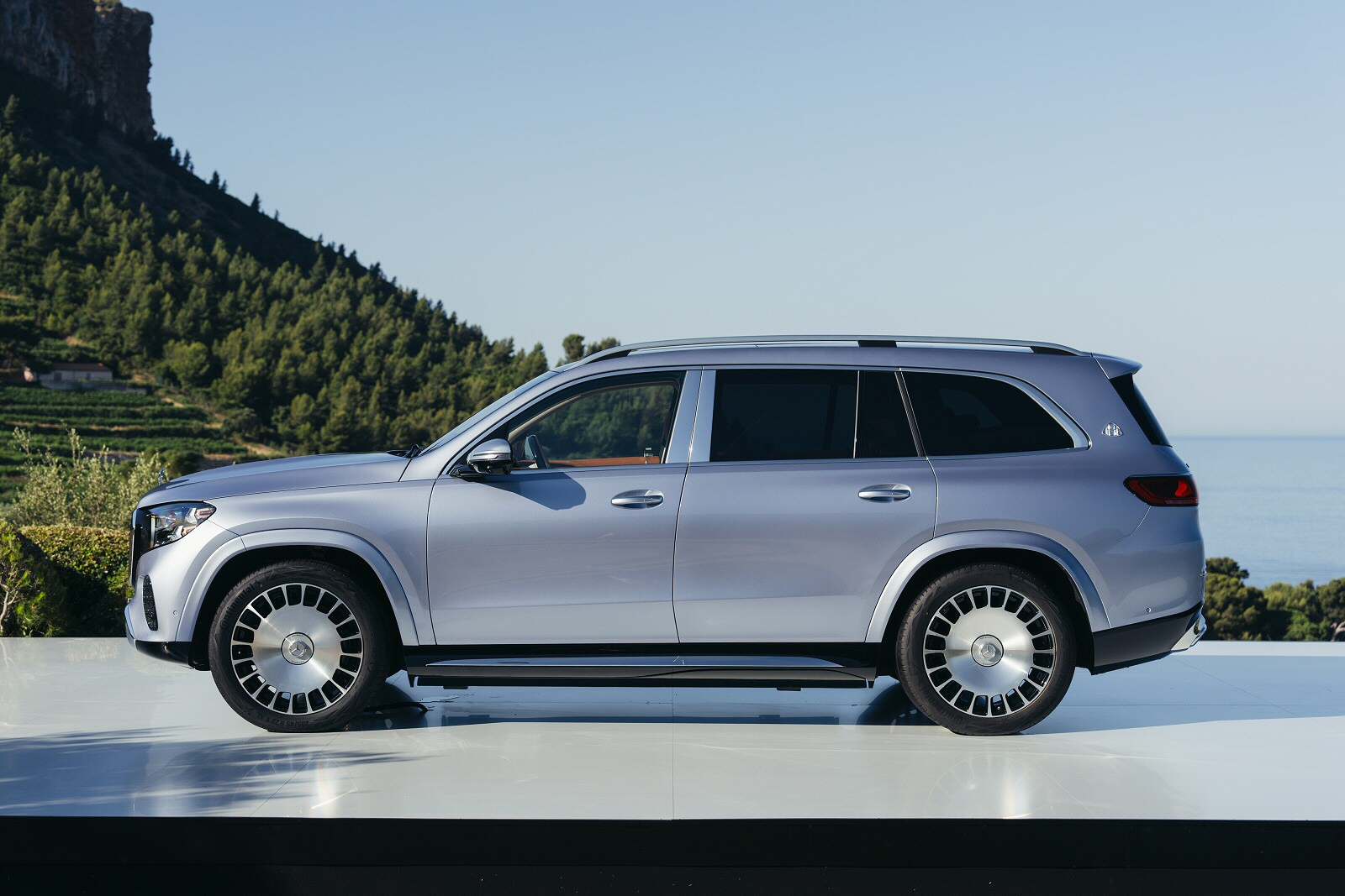New Mercedes-Maybach GLS 680 4MATIC + Review - Image 1