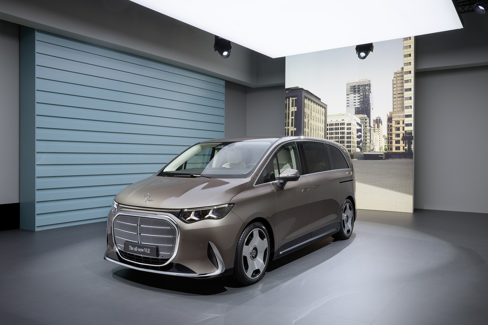 New Mercedes-Benz VLE + Review - Image 1
