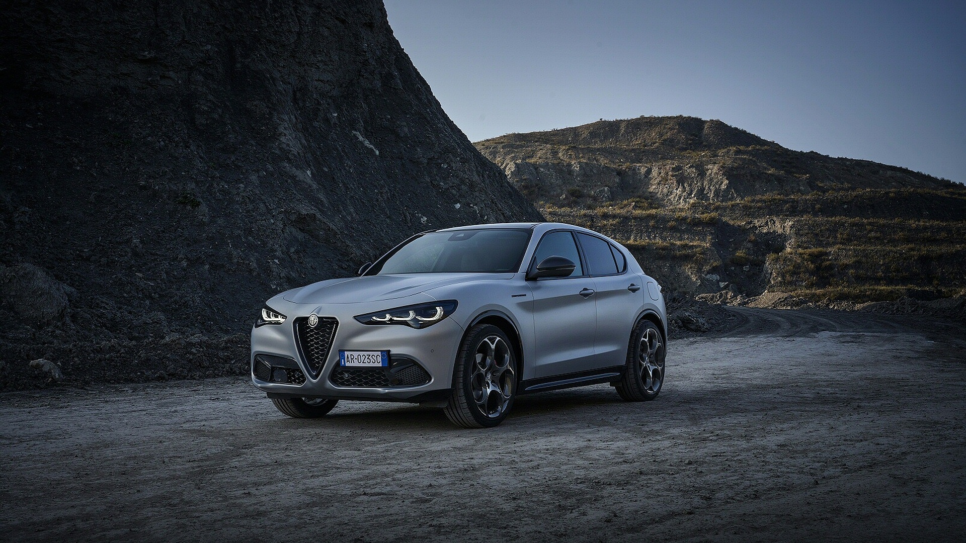 ALFA ROMEO STELVIO ESTATE 2.0 Turbo 280 Sprint 5dr AWD Auto