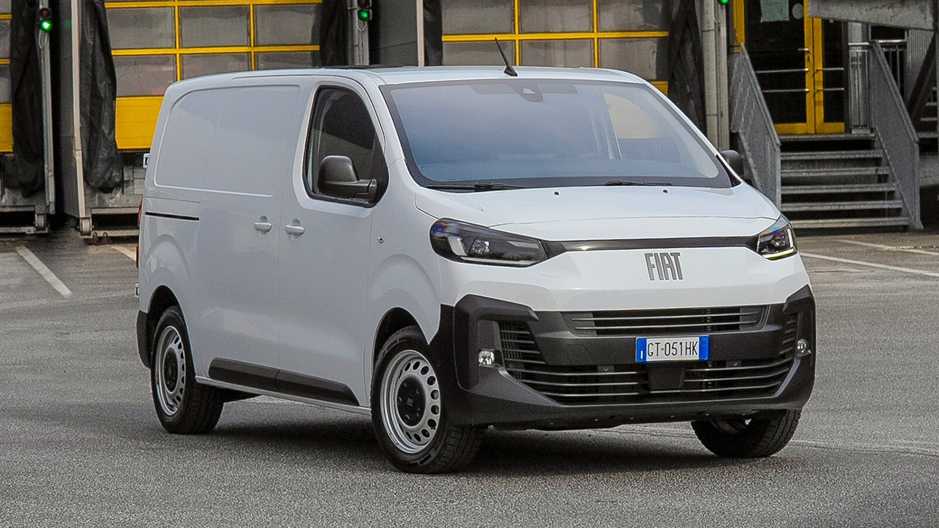 FIAT E-SCUDO XL 100kW 75kWh Crew Van Auto