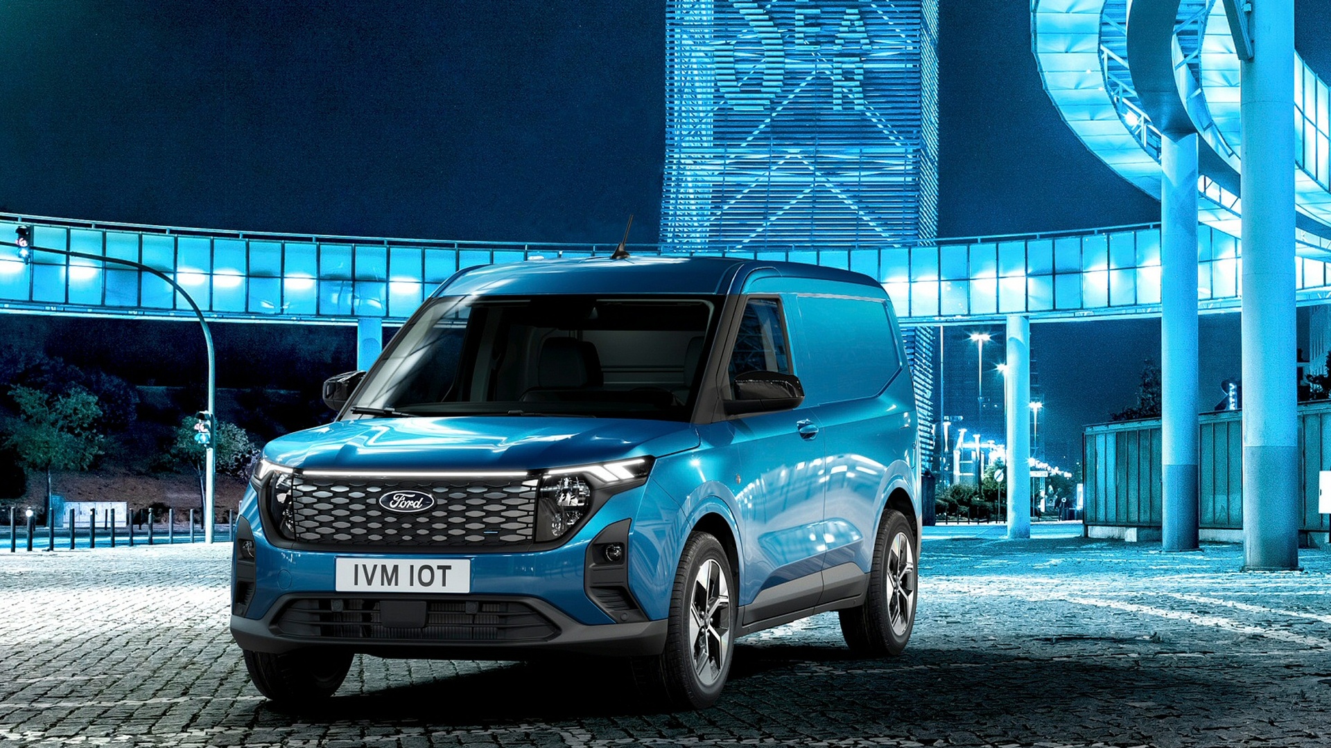 FORD TRANSIT COURIER DIESEL 1.5 EcoBlue Leader Van