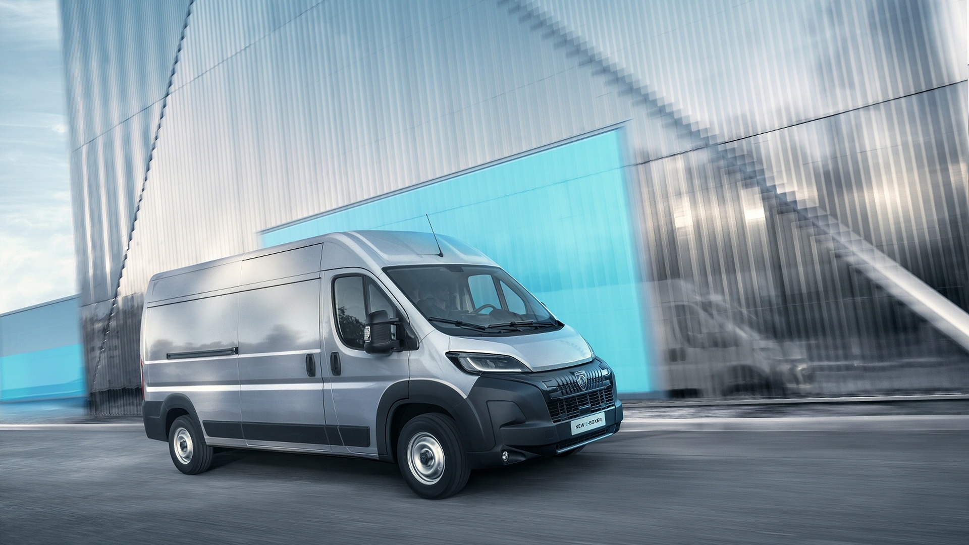 PEUGEOT BOXER 435 HEAVY L3 DIESEL 2.2 BlueHDi 140 H2 Van Professional