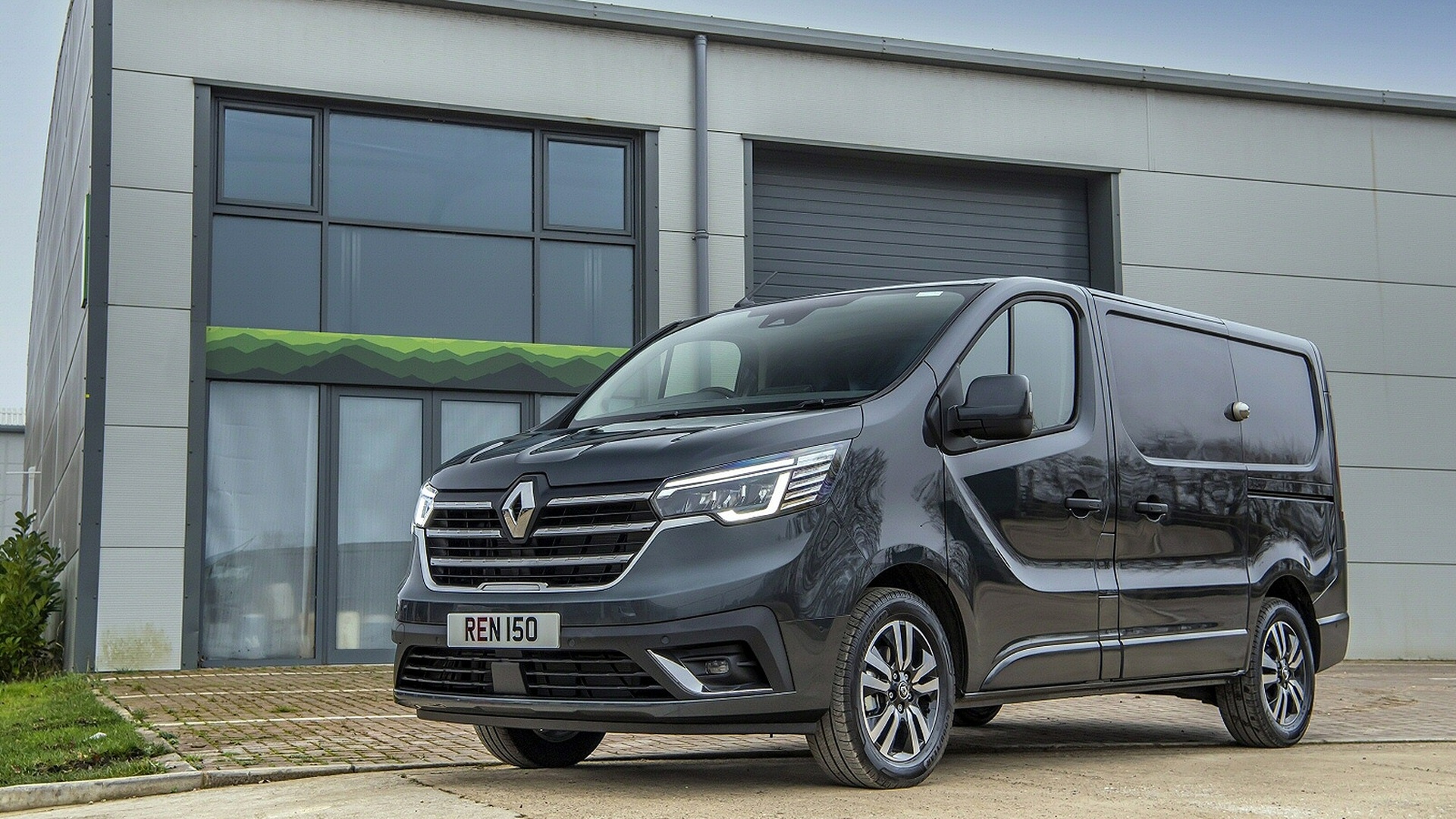 RENAULT TRAFIC LWB DIESEL LL30 Blue dCi 150 Advance [Safety] Van EAG9