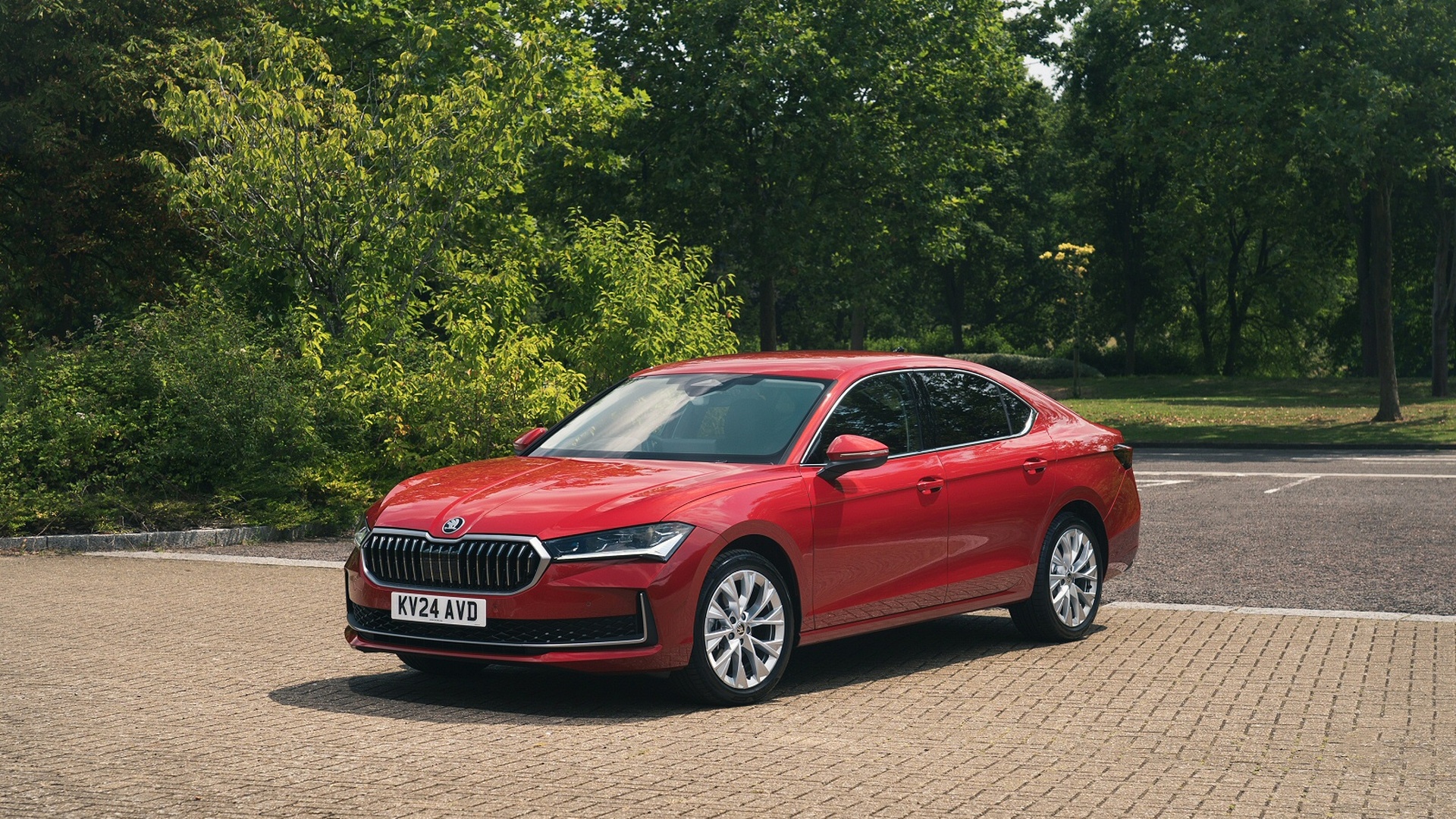 SKODA SUPERB DIESEL HATCHBACK 2.0 TDI SE L 5dr DSG