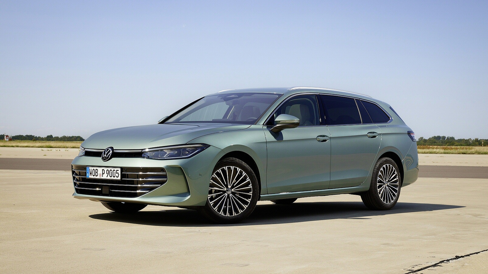 VOLKSWAGEN PASSAT ESTATE 1.5 TSI Life 5dr DSG