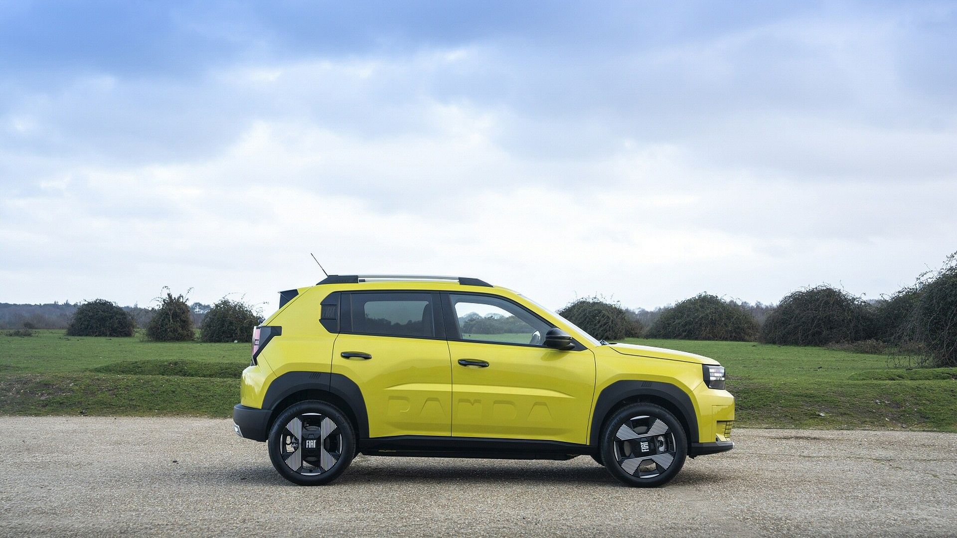 FIAT GRANDE PANDA ELECTRIC HATCHBACK 83kW La Prima 44kWh 5dr Auto