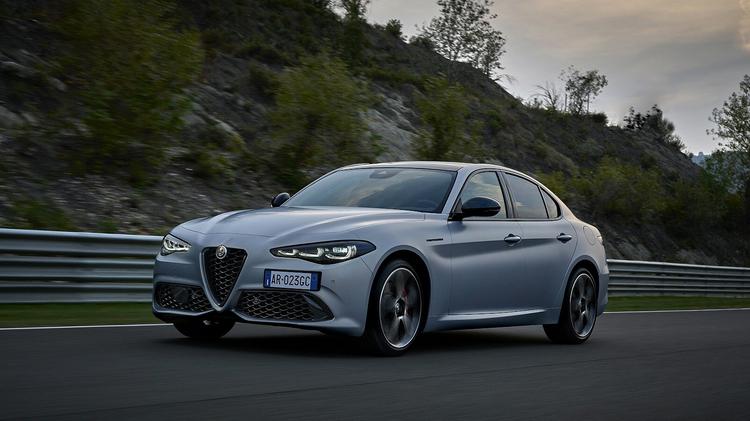ALFA ROMEO GIULIA SALOON 2.0 Turbo Sprint 4dr Auto