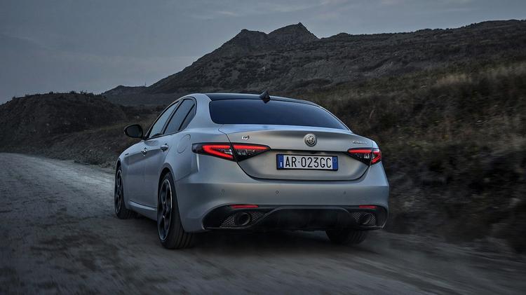 ALFA ROMEO GIULIA SALOON 2.0 Turbo Sprint 4dr Auto