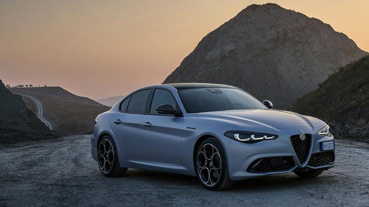 ALFA ROMEO GIULIA 2.0 Turbo Sprint 4dr Auto