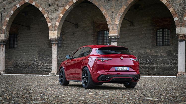 ALFA ROMEO STELVIO ESTATE 2.9 V6 BiTurbo Quadrifoglio 5dr Auto