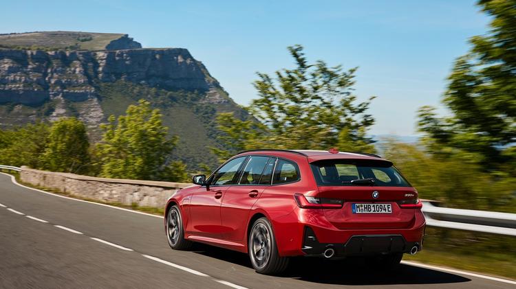 BMW 3 SERIES TOURING 320i Sport 5dr Step Auto
