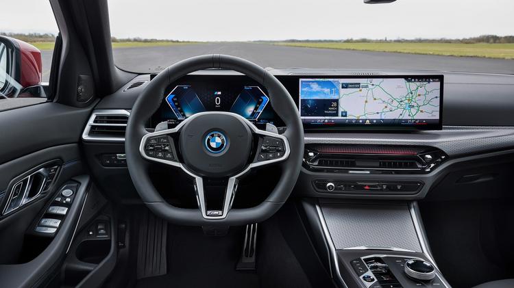 BMW 3 SERIES TOURING 320i Sport 5dr Step Auto