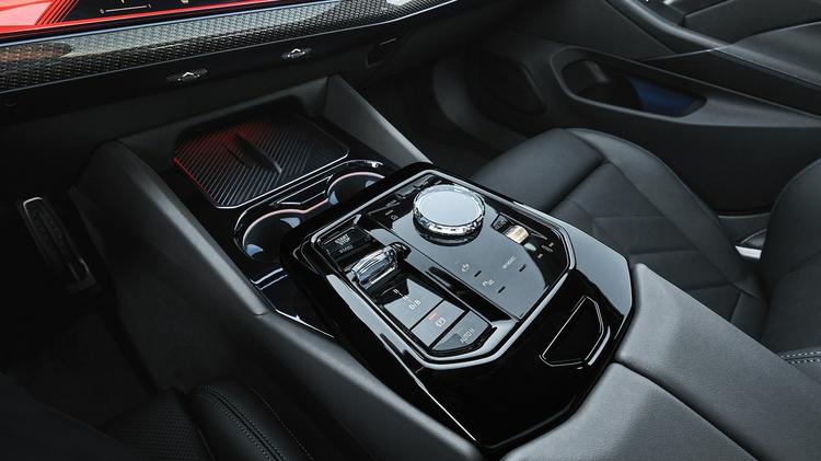 BMW 5 SERIES SALOON 520i M Sport Pro 4dr Auto [Tech Plus]