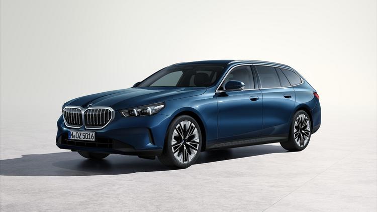BMW 5 SERIES TOURING 530e M Sport 5dr Auto