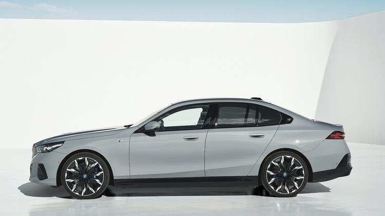 BMW I5 SALOON 250kW eDr40 M Sport Pro 84kWh 4dr At Tec+Cmf+/22kW